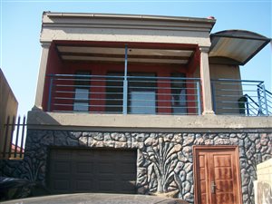 2 Bed House in Dobsonville