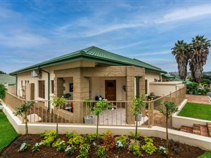 3 Bed House in Featherbrooke Estate