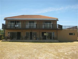 7 ha Smallholding in Philadelphia