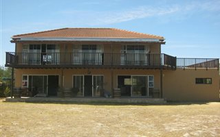 7 ha Smallholding in Philadelphia