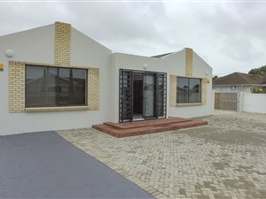 270 m² Office Space in Newton Park