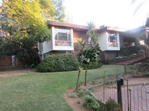 5 Bed House in Bramley Park