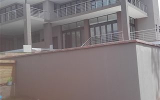 7 Bedroom House in Roodeplaat Dam