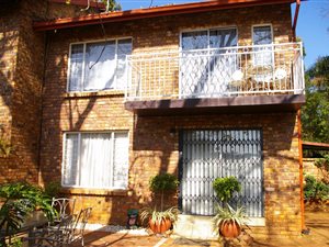 3 Bed Duplex in Meyerspark