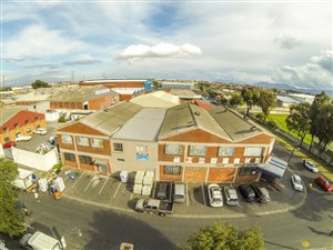 1200 m² Retail Space in Athlone