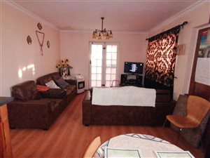 3 Bed House in Lavender Hill