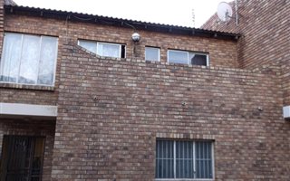 3 Bedroom Townhouse in Rosettenville