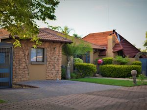 3 Bed House in Moregloed
