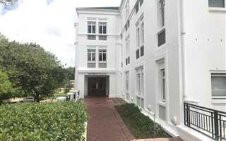 264 m² Commercial space in Constantia