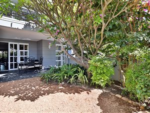 2 Bed Apartment in Green Point