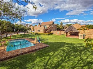2 Bed Townhouse in Rietvalleirand