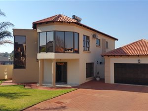 3 Bedroom House in Raslouw Glen