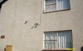 3 Bedroom House in Lambton Gardens
