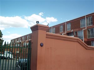 3 Bed Apartment in Jeppestown