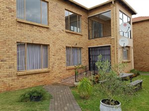 3 Bed Flat in Vanderbijlpark SW