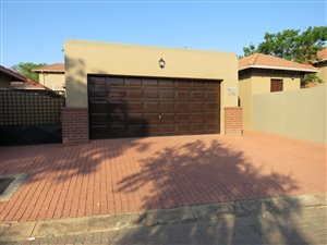 3 Bed Cluster in Witkoppen