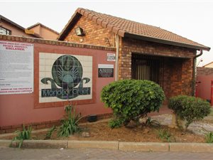 2 Bed Townhouse in Mondeor