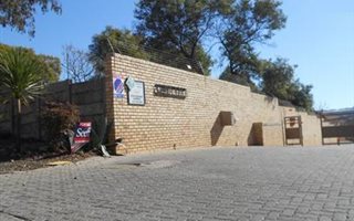 2 Bedroom House in Grobler Park