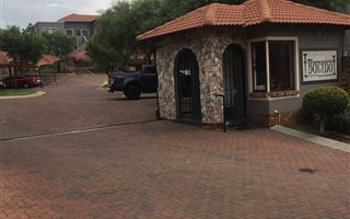 2 Bedroom House in Winchester Hills