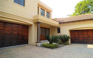 5 Bedroom House in Dainfern Golf Estate