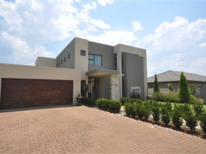 3 Bed Townhouse in Three Rivers East