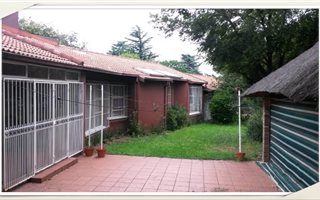 3 Bedroom House in Lombardy East