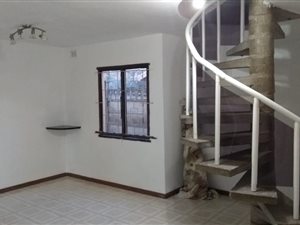 8 Bed House in Crossmoor