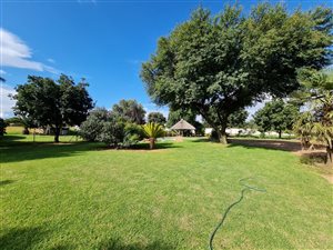 2.2 ha Farm in Theoville
