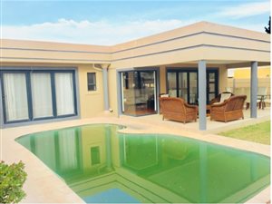 4 Bed House in Rondebosch East
