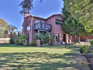 5 Bed House in Loerie Park
