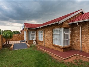 3 Bed House in Whiteridge