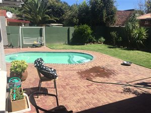 3 Bed Townhouse in Vanderbijlpark CE2