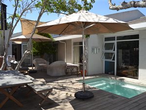 4 Bed House in Onder Papegaaiberg