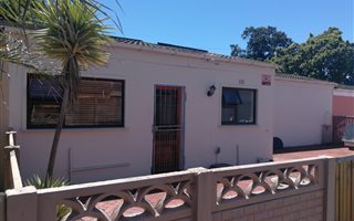 4 Bedroom Townhouse in Groenvallei