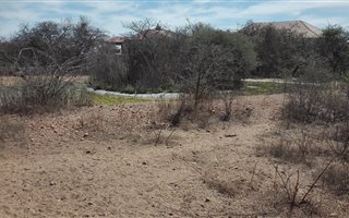 1068 m² Land available in Bendor