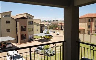 2 Bedroom Apartment in Honeydew Grove