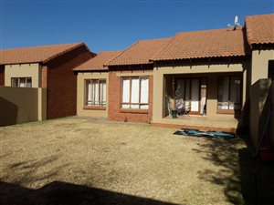 2 Bed Cluster in Crescent Wood Country Estate