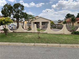 3 Bed House in Bosmont