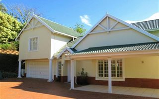 4 Bedroom House in Mt Edgecombe Estate 1 & 2
