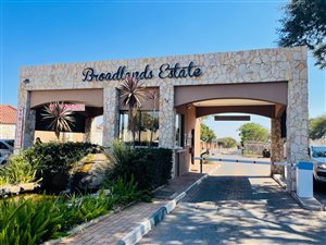 8088 m² Land available in Broadlands