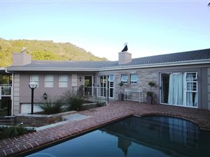 3 Bed House in Bonza Bay