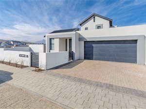 3 Bed House in Sitari