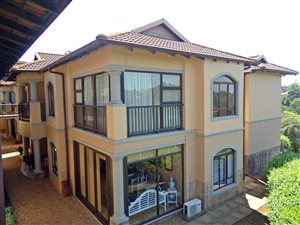 2 Bed Apartment in Le Domaine