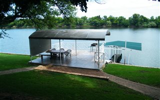4 Bedroom House in Viljoenskroon