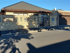 4 Bed House in Townsend Estate