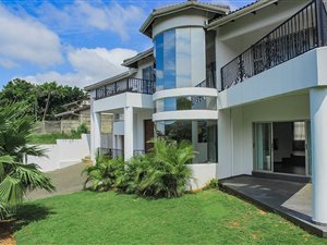 3 Bed House in Sunningdale