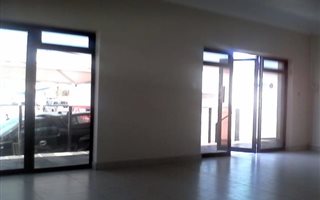 160 m² Commercial space in Newton Park