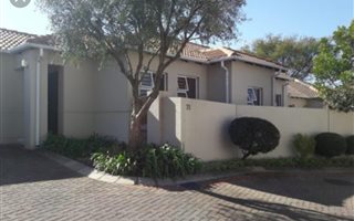 3 Bedroom Townhouse in Wendywood