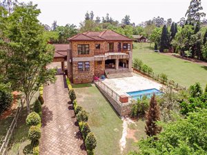 5 Bed House in White River Country Estate