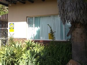 4 Bedroom House in Claremont